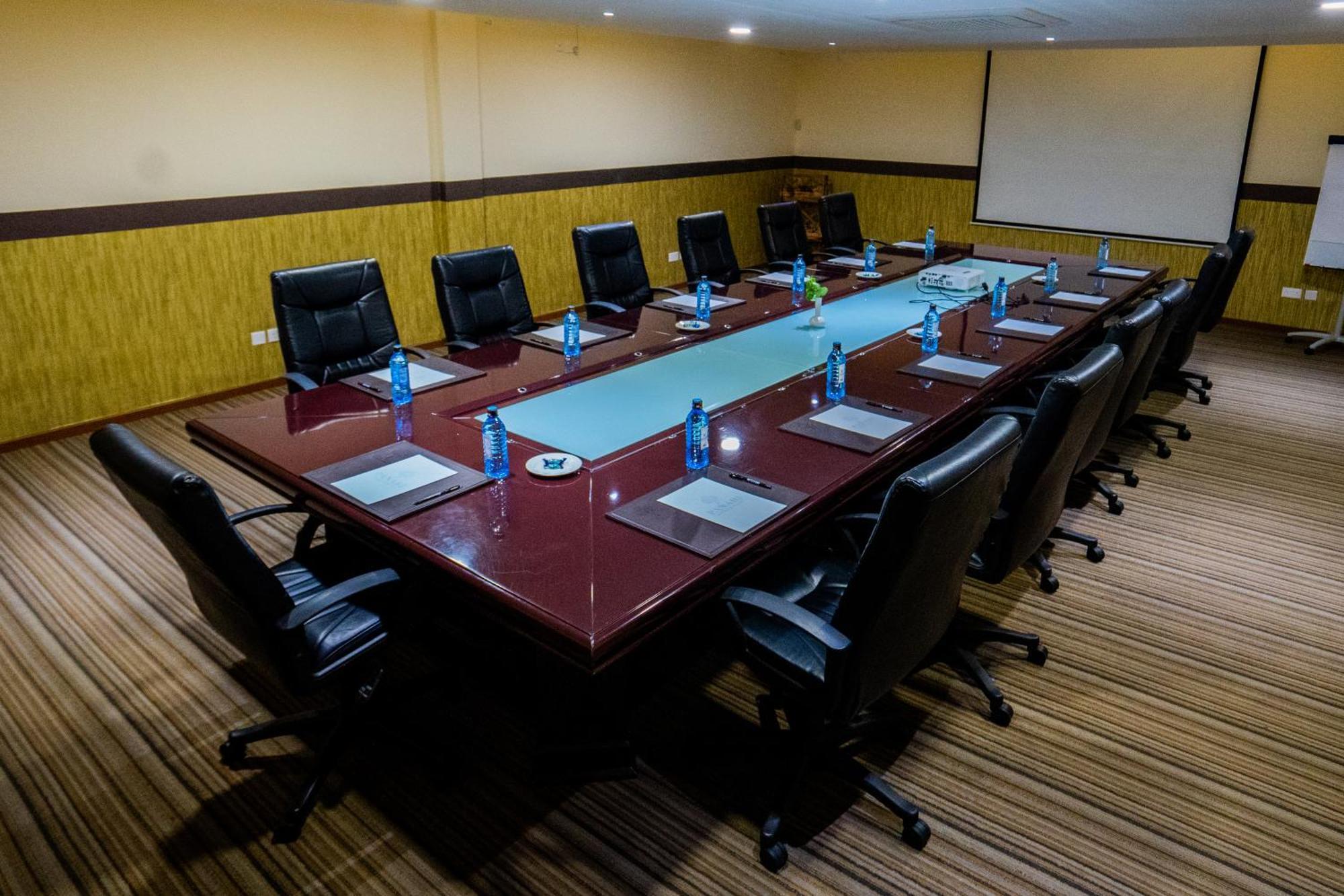 Panari Resort, Bw Signature Collection Resort